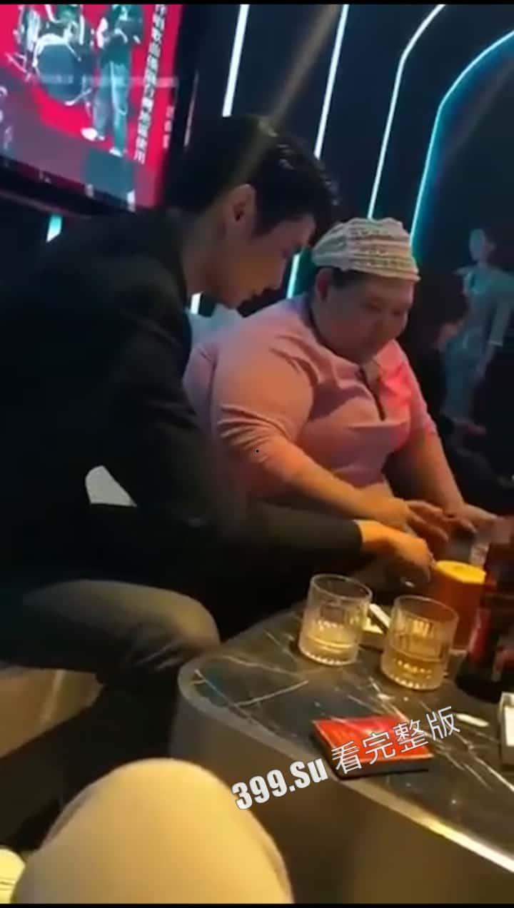 牛郎男妓篇  反正这钱赚的我一点都不眼红  都是他们应得的 （二）-2