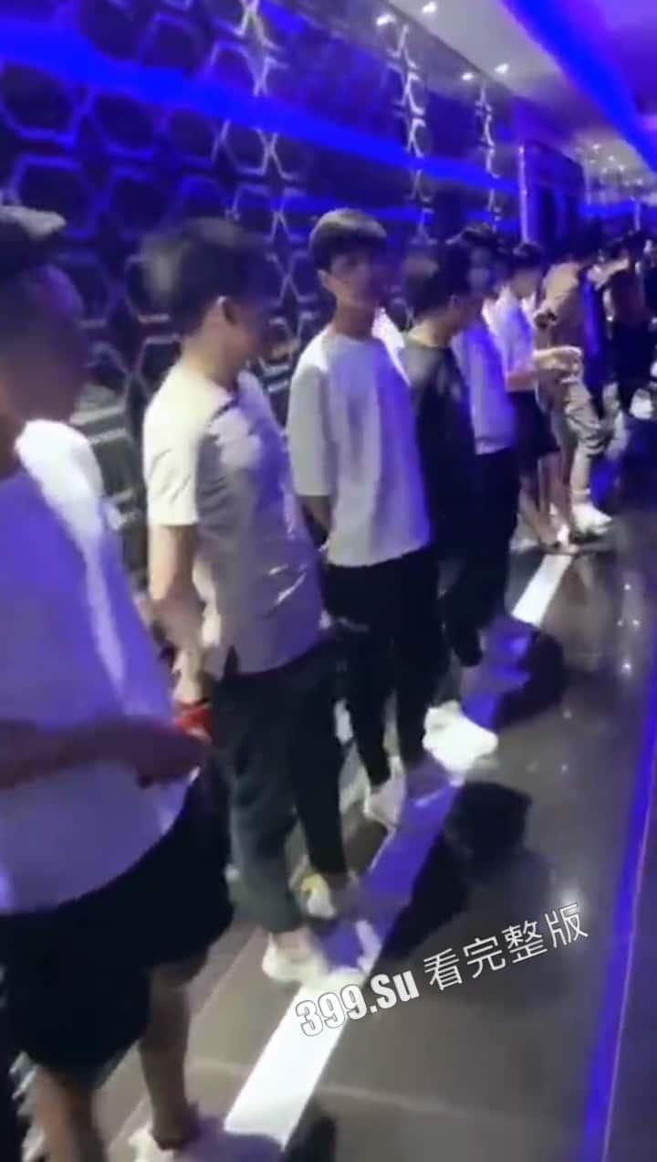 牛郎男妓篇  反正这钱赚的我一点都不眼红  都是他们应得的 （二）-4