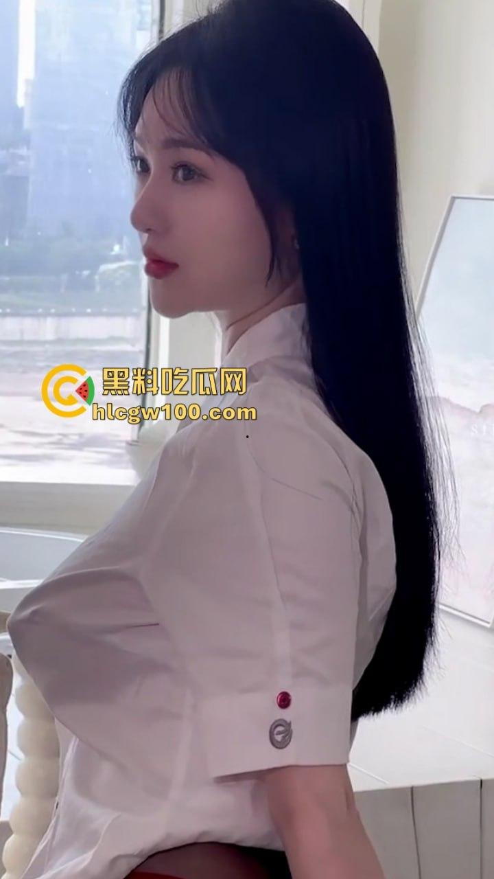 极品小嫩模【柚琪】私拍花絮来了!尺度非常大 各种露奶子露逼-1