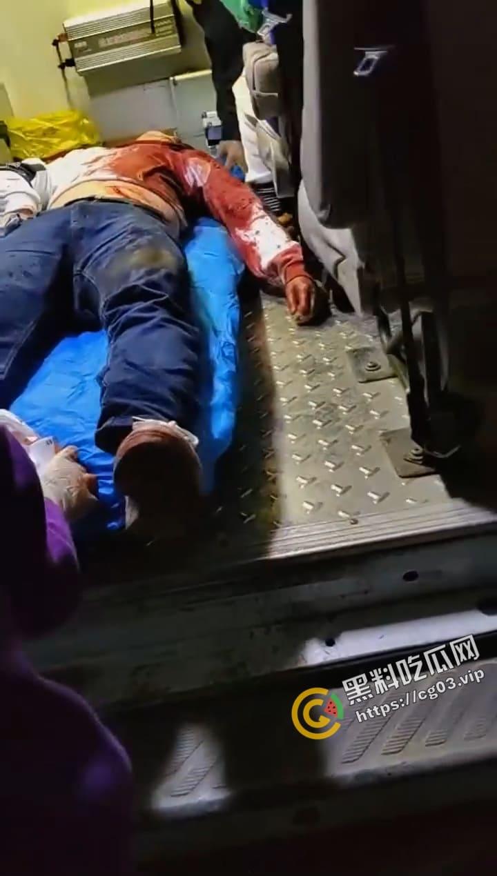 网传 幸福湾三岁小孩调皮半夜打球扰民 被楼下暴躁刀仔一波灭门-7