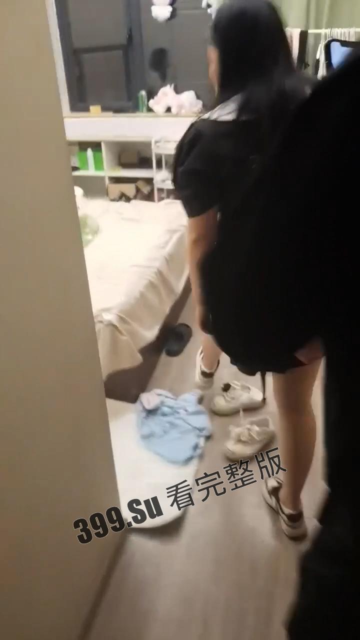 离谱!女学生自营卖淫可接受3P 给男友戴绿帽 谎称在ktv做行政,被闺蜜戳破谎言 ,房间全是避孕套,最后还给送进局子-9