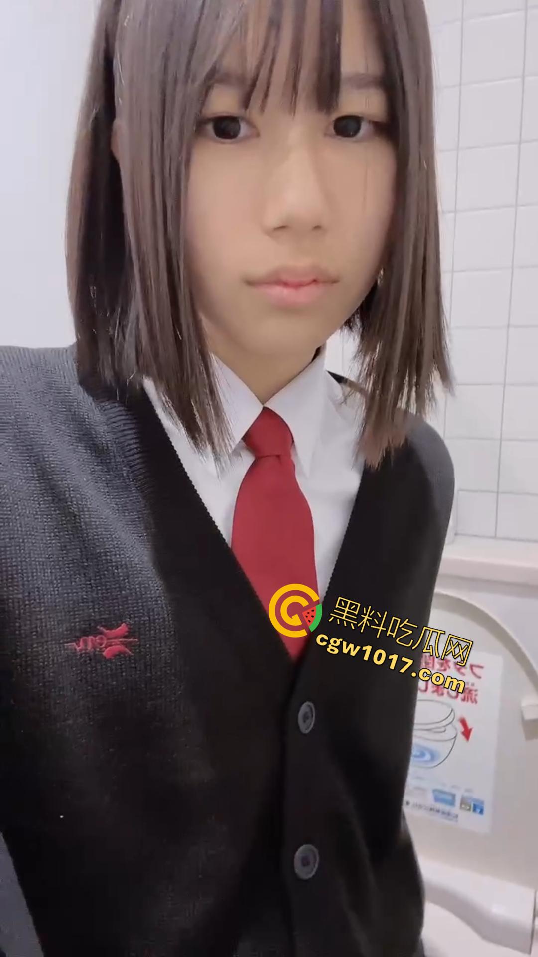 沈阳职高【刘思涵】在宿舍跟金主爸爸网调！抠逼揉奶掰穴特写，不再是别人的白月光 她已经变成了金主专属母狗！-1