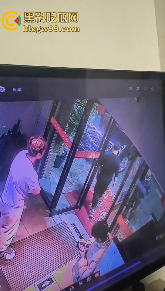 新年第一刀,莆田大过年上演血腥捅人案,五六刀下去，白刀进红刀出，大过年直接血溅当场！-2