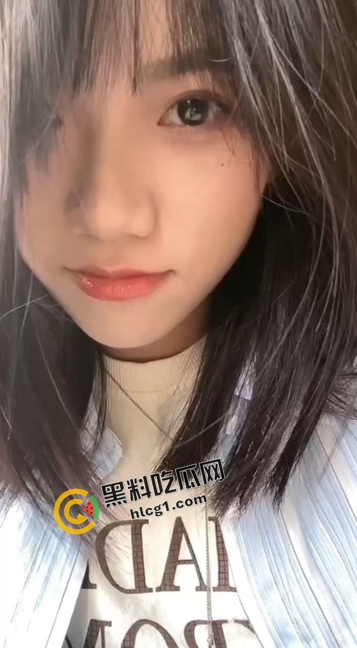 江苏建筑技术学院 很嫩很清纯的大二学妹 被多金学长利用钞票成功得吃 拍摄视频流出-2