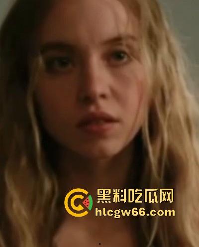 年度女神悉尼妹【Sydney Sweeney】为艺术现身 拍摄欧美三级片 这一对巨乳和颜值太配了！-4