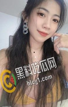 网传人气博主 王语瞳 被金主调教完成任务 餐厅内超大尺度脱衣露出！公众场合拍内裤流出-6