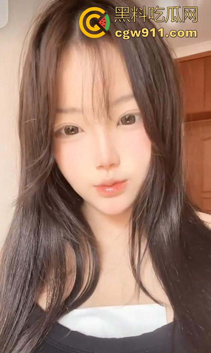 抖音巨乳网红【熊冰寒】美乳自慰私拍曝光，甜美可爱巨乳身材，三点粉嫩逆天豪乳，恨不得扑上去一口吞没！-5