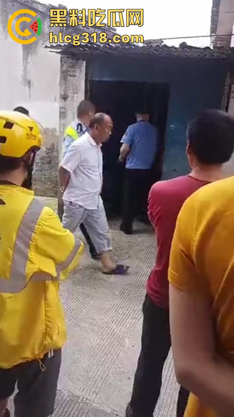 江苏吴江老猛男，70大爷火力全开，爆干妓女导致其颅内高潮，引发脑溢血当场抽搐死亡，太猛了！-3