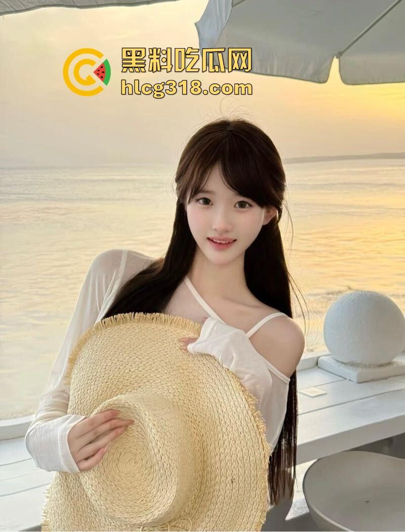 兄弟住院卧床不起，我直接在病房点了个跳舞妹子陪他看，妹子一跳他嘴角居然抖了，做兄弟在心中！-1