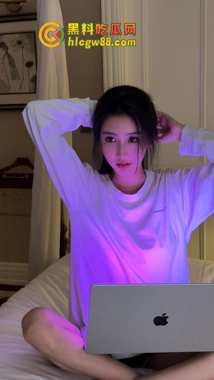 西安打气女『欧阳俞』吸完气球立马开干，日逼吃棒套餐不带喘，口水拉丝摇头吃嗨，这个真的专业！-2