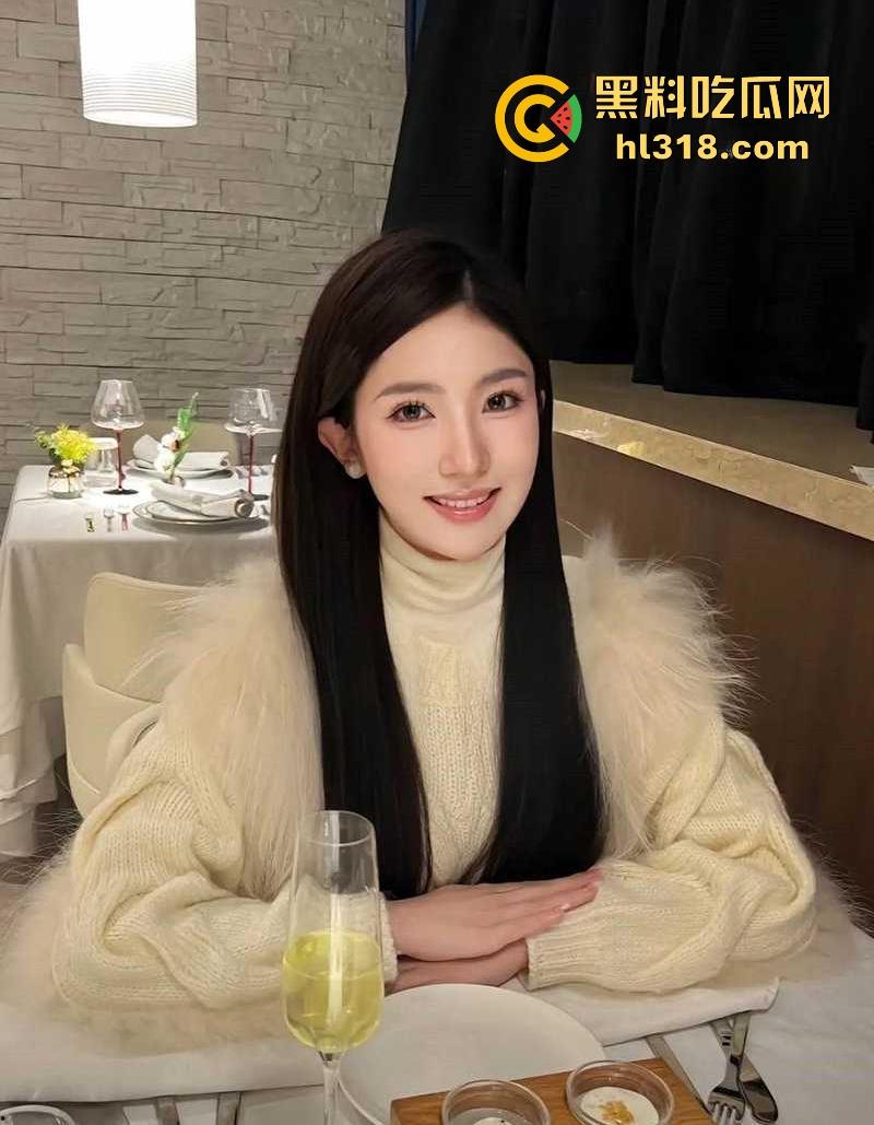 广东工业大学【杨慕】极品高颜值性感校园女神，与学弟在酒店约炮玩3P，前后夹击，花式爆操，边口交边挨操！-3