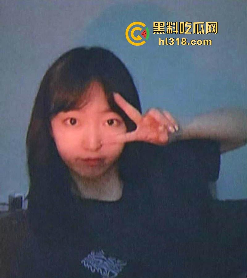 长春大学反差母狗【孙雪路】露脸口交眼神勾魂,美穴被大肉棒猛插,出轨班长视频曝光流出!-1