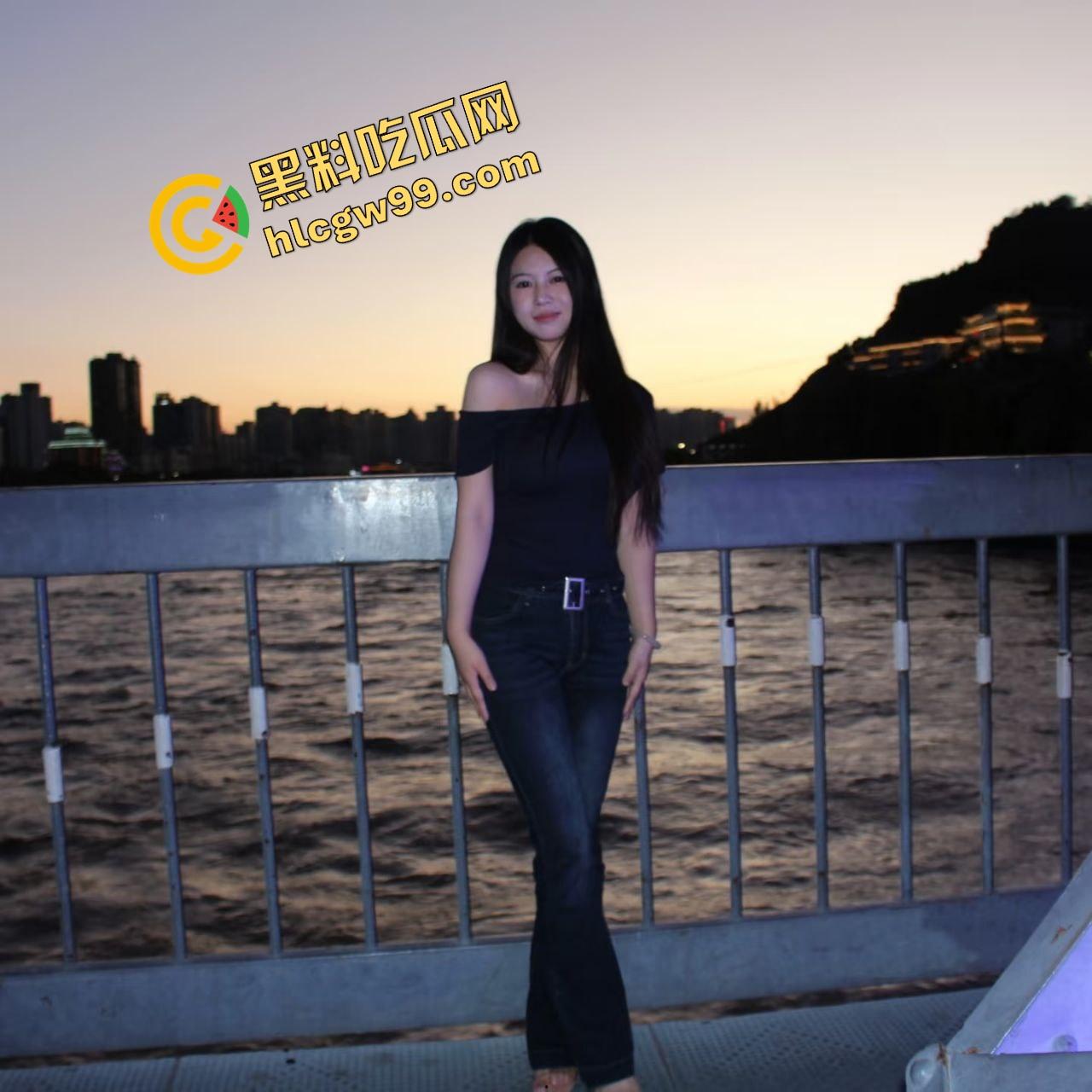 南昌大学肉感反差黑丝女大【郭雨妍】撕破黑丝玩具刺激骚逼,出租房男友暴力后操骚逼!独家曝光流出!-1