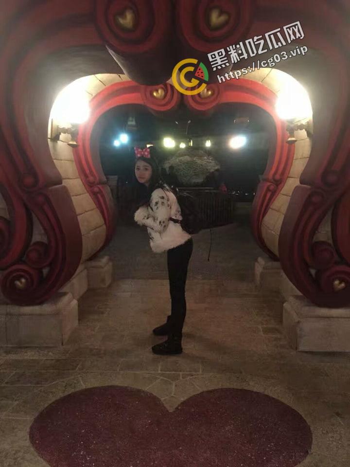 裸贷 借贷宝最新逾期 江苏苏州市 虎丘区康佳花园【张圣兰】海量生活照，裸舞，自慰，各种姿势手持身份证 视频流出-3