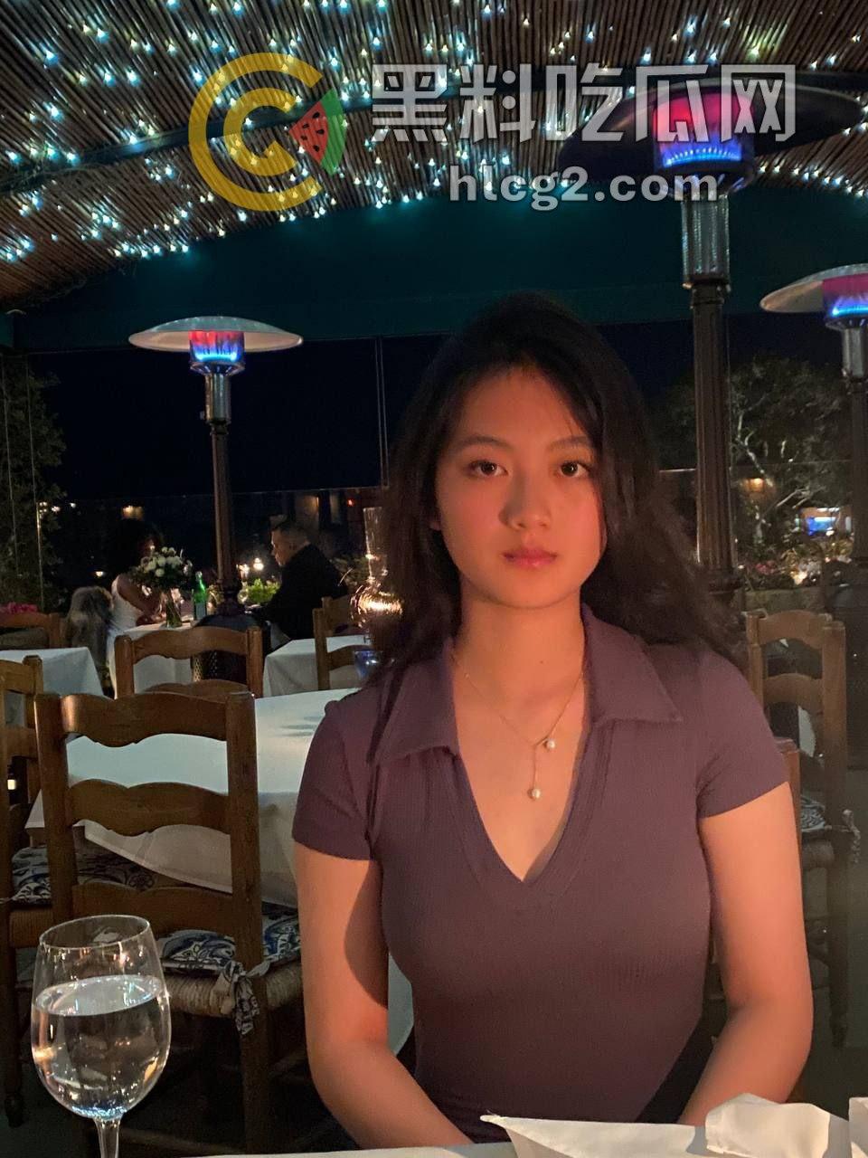 大一四川传媒舞蹈系妹子『张茜』反差魅力爆发！眼镜一戴瞬间让小哥JB起立-3