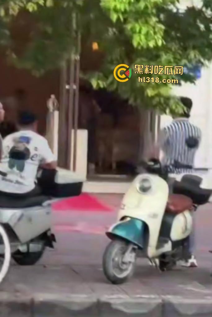 广州小伙去足浴找技师打飞机爽过头猝死，女技师神级手活三分钟撸爆，这体质还去找技师？-6