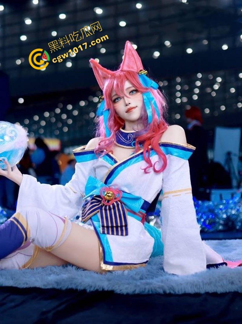 上海二次元火辣少女被金主狠操视频流出！丰胸翘臀，淫声不断，精液糊满娇颜，媚态横生，极致淫荡！-3