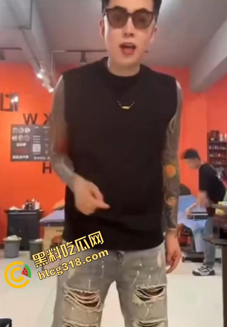 抖音网红『墨心纹画』天津纹身哥往牛子里嵌十几颗珠子，活体狼牙棒爆操婊子爽到嗷嗷叫全程曝光！-9