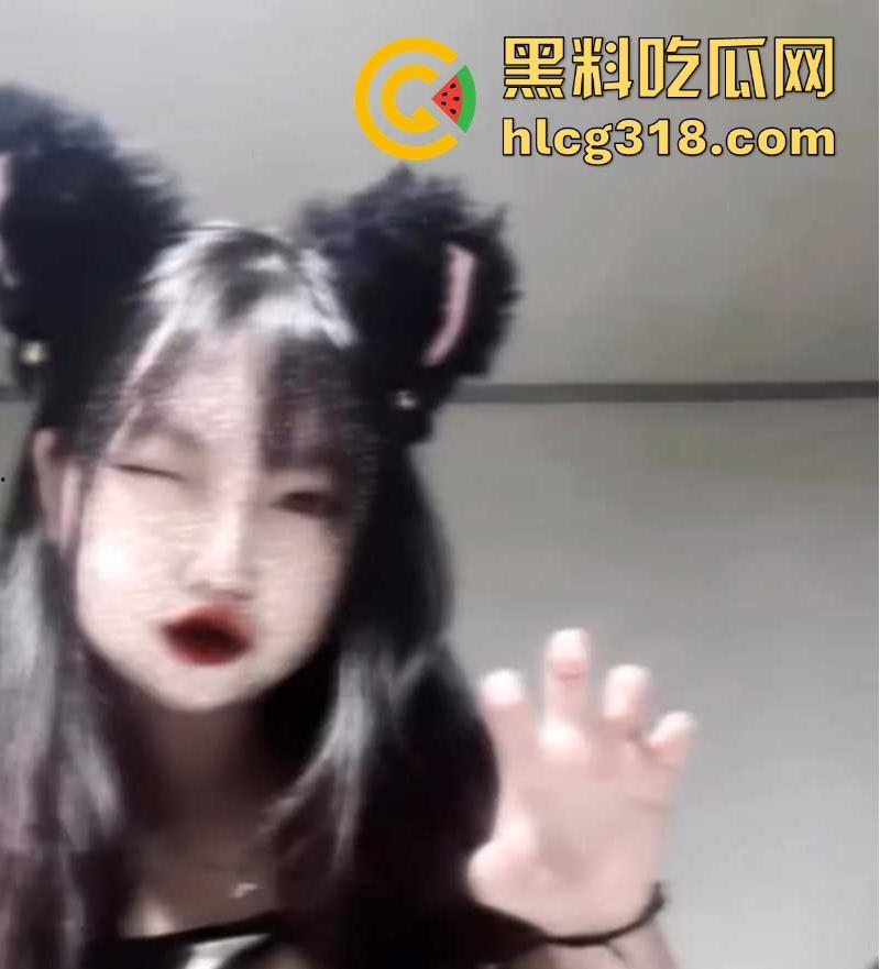 湖南长沙微胖巨乳【林嘉欣】与男友自拍性爱视频流出,极品馒头逼被大屌暴虐,淫水泛滥!-4