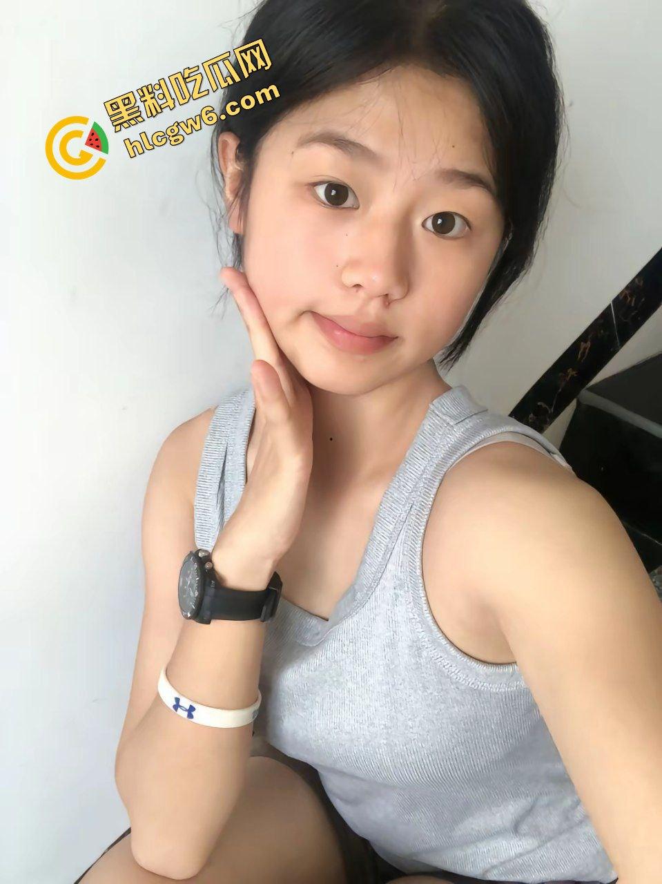 华容县职业中专小炮架学生妹『杨佳』偷尝禁果 与校外混混开房爆怼嫩穴做爱 !原创独家流出!-7