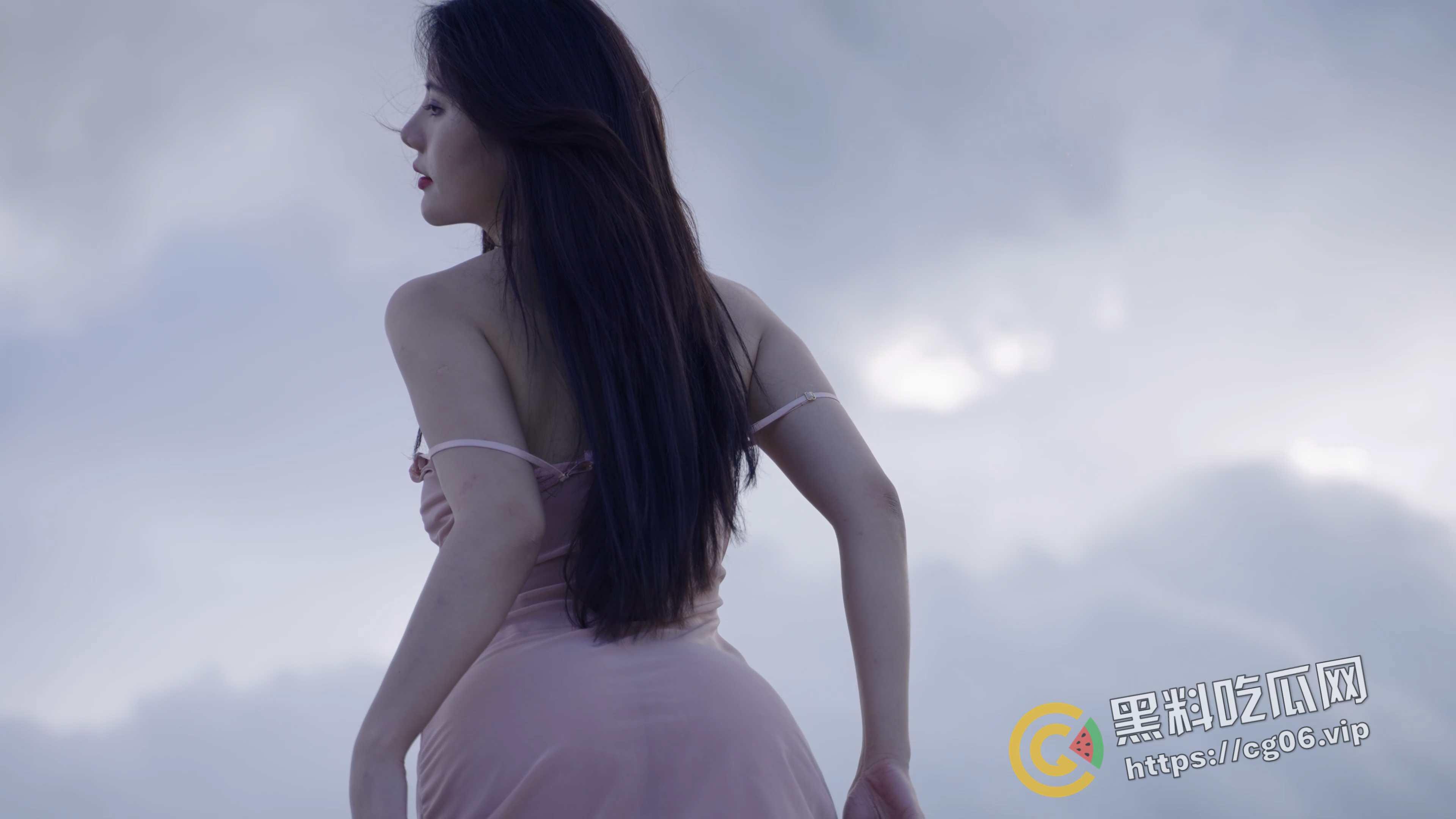 阿朱最新流出！顶级名模阿朱 美人遗世而独立 若有若无的衣衫遮着美妙的身躯 这就是艺术！-8