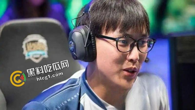 电竞大瓜！英雄联盟TSM战队大师兄doublelift女友出轨精神小伙 镜前后入曝光泄密-3