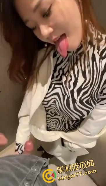 海南瓜友约炮椰子鸡店老板娘【琳琳】脱衣还害羞，开干后变猛如虎，全自动骚货啥姿势都会！-16