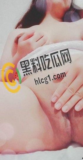 越南童颜巨乳白虎网红 TranMinhThienDi 身材极品的反差婊 发给男友的私房片泄漏-2