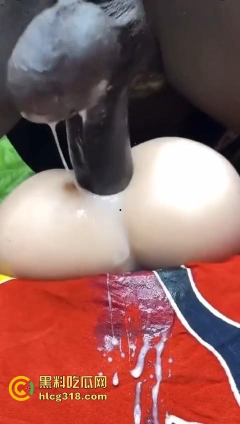 抖音媚黑骚逼【恩jiu】挑战跟100个洋人约炮，还正大光明的拍抖音记录起来，凭逼可以去应聘马里亚纳海沟了！-9