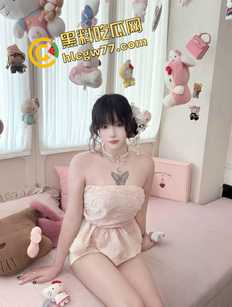 渭南骚气少妇『林曼曼』前戏自己做，三指齐插像搅拌机，还没开始就自己喷了，你行你上她可能不要你！-2