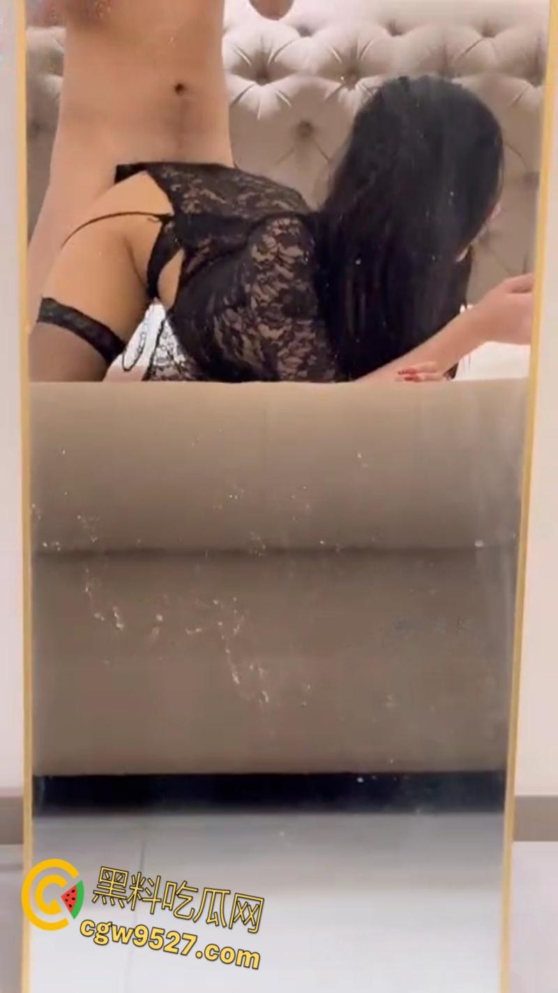 推特约炮战神【jojo0099】,黑丝大长腿加上高跟鞋,攻速叠满,馒头逼都被操肿了,又是羡慕富二代的一天 !-5