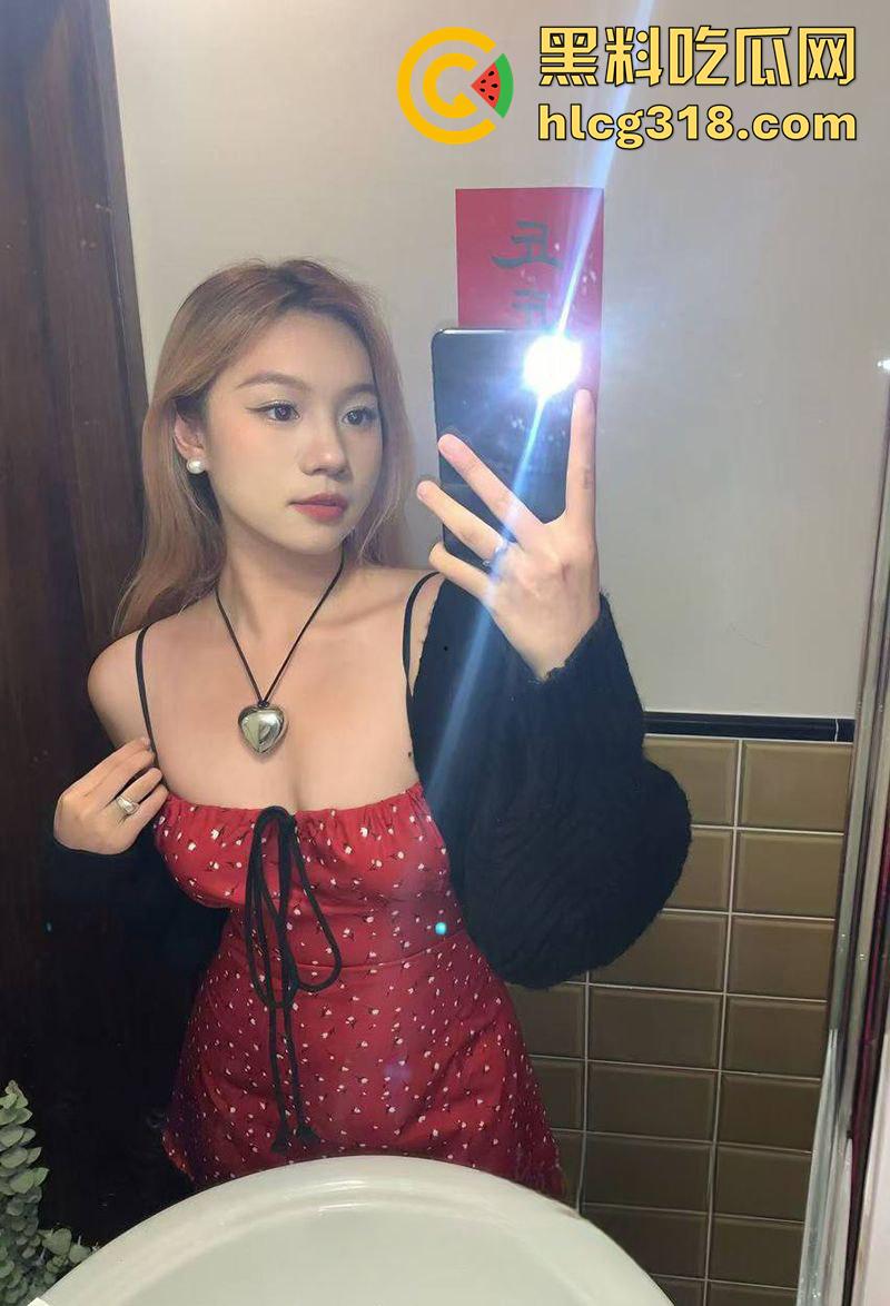 人间清醒好兄弟,高校男子贡献长腿女友,带室友群p轮奸爆操,反正也不能结婚,何不用她社交呢!-2