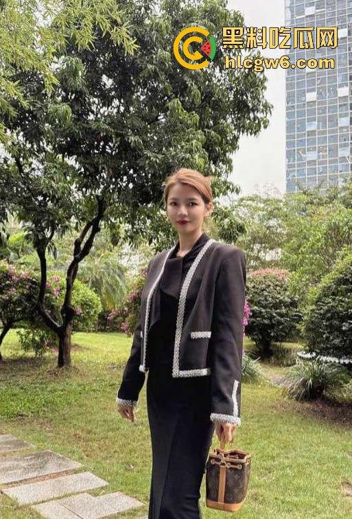 深圳北海粤宴老板娘【陈英梅】饭店营销新高度！发裸照抢客，勾引顾客尺度大开！-15