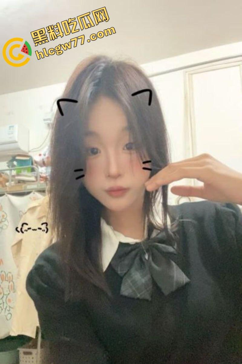 锄头挥得好，哪有挖不倒的墙角，网友投稿朋友女友被挖走同居，天天内射逼都操松了！-2