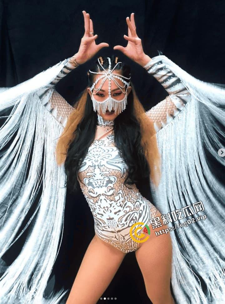 31岁港女舞蹈导师 江宝莹 携带‘液体大麻’入境鹿儿岛被捕！被网友起底 咸湿发骚影片 只不过是个沉迷毒品的骚货-14