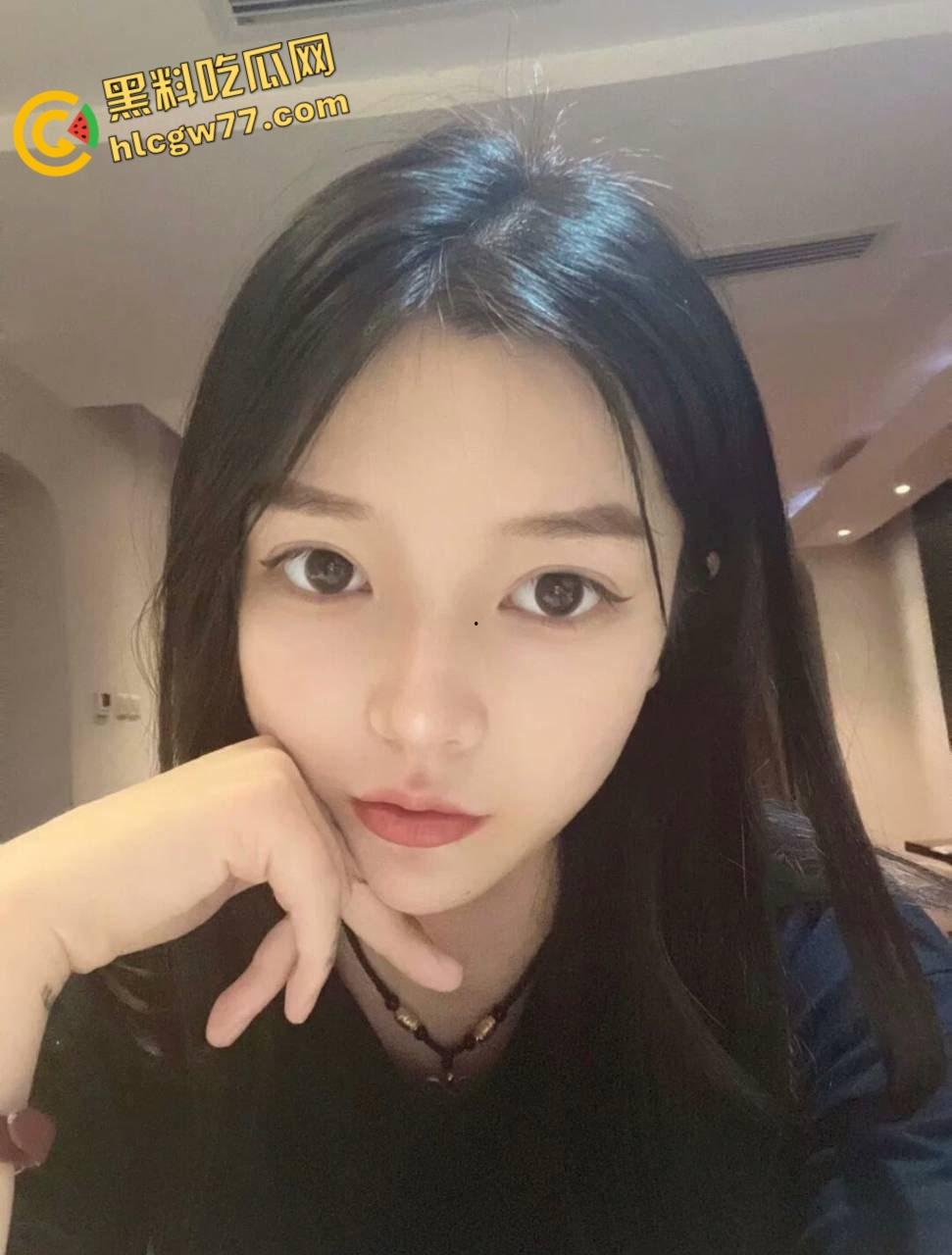 极品纹身御姐【李思羽】裸聊狂撩,娇喘自慰淫水流,男友隔屏欲火烧!-2