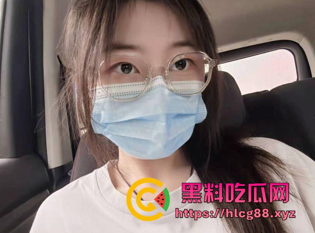 宁夏银川传媒骚婊『王思辉』网调露逼照撸爆鸡巴,寒假提双飞翻脸拉黑,母狗骚脸装纯还是真婊?-5