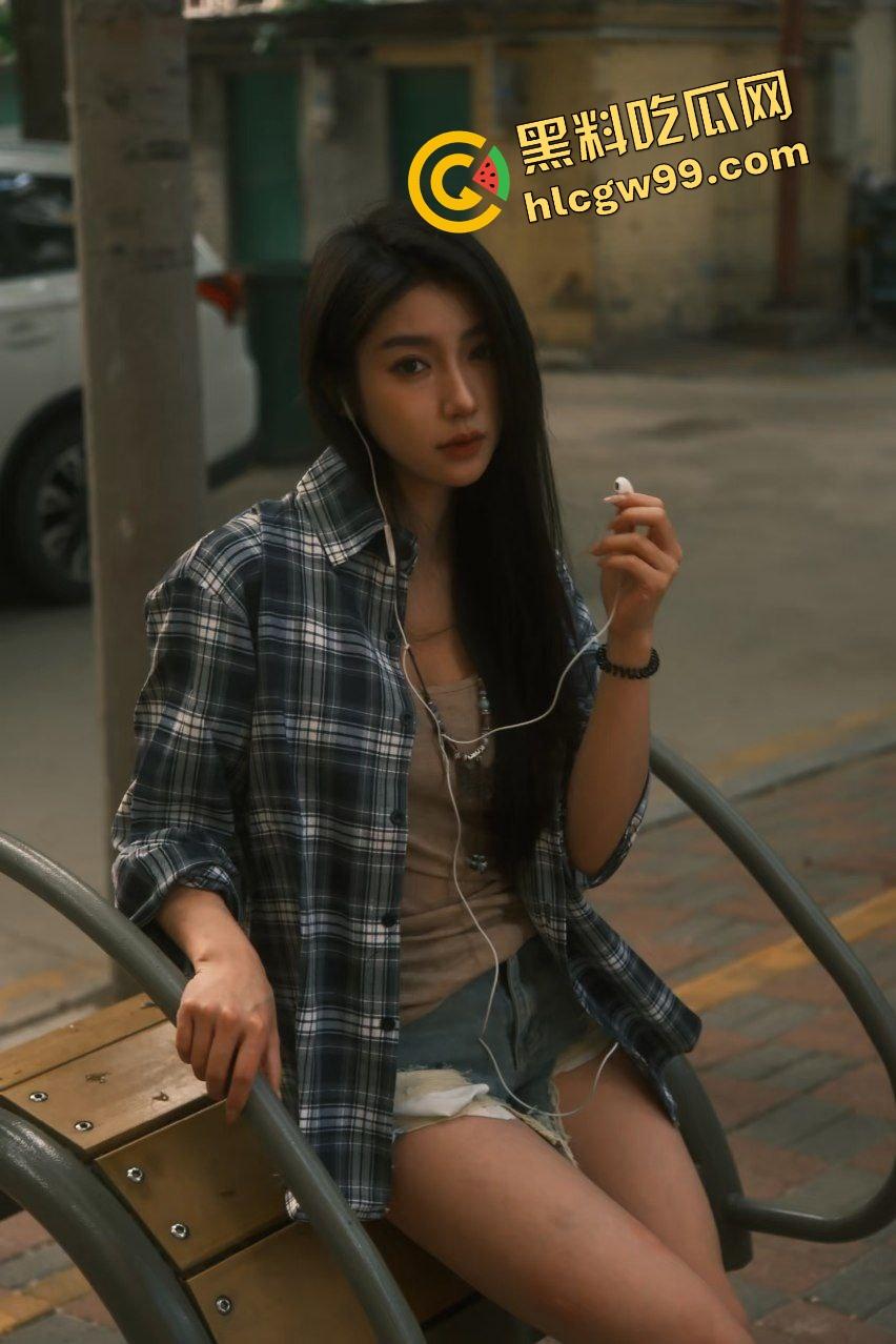 有一种窒息叫做捆绑式操逼！极致反差氛围感女神玩刺激性爱，胶布缠绕捆绑式全裸爆操骚逼！遭泄密独家流出！-3