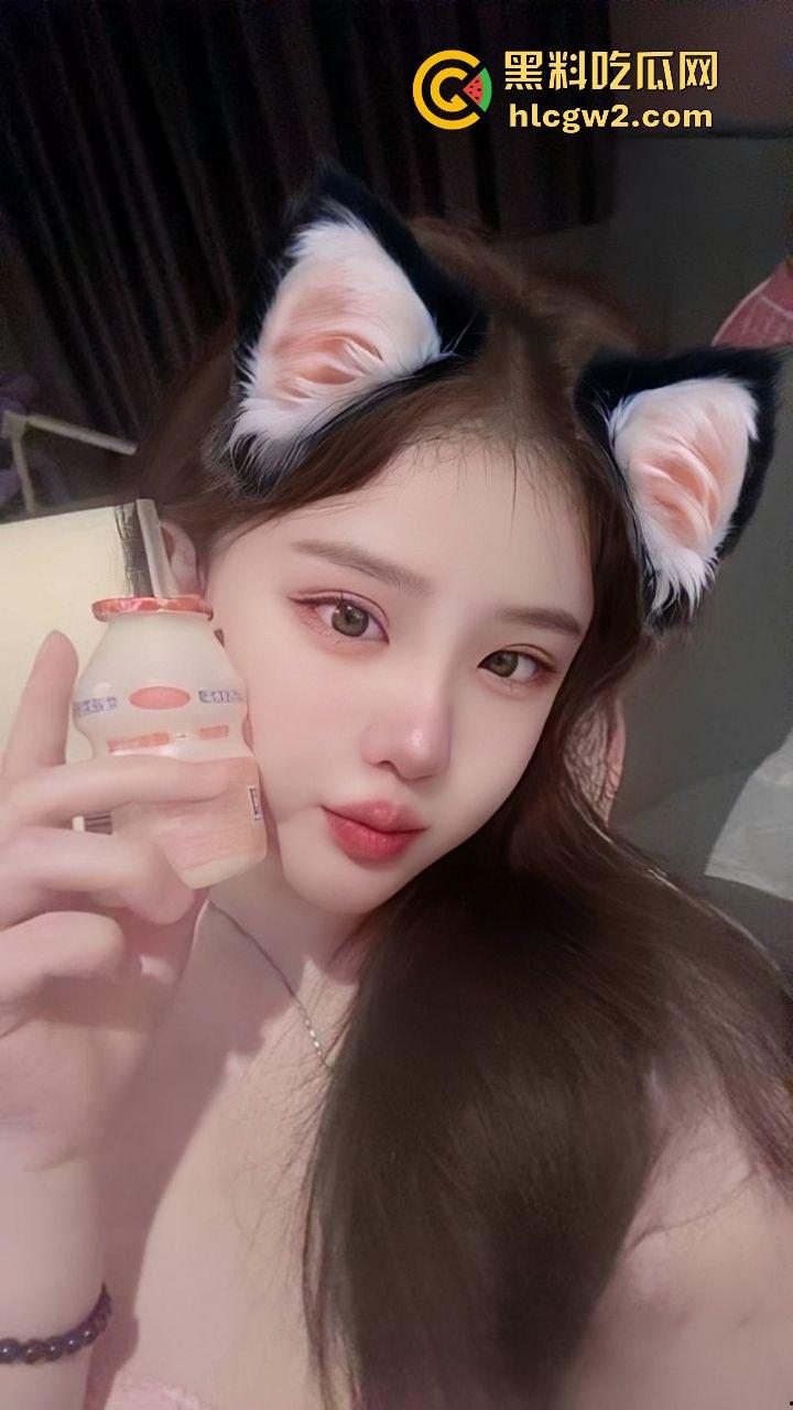 抖音顶级巨乳颜值少女【小妍】大尺度自慰视频外流 甜美外表下骚到炸裂，私密定制全网疯传！-7