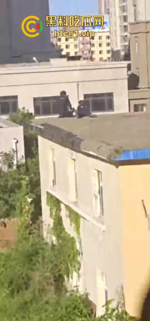 遇见专业选手了!长春杀警夺枪大案 大量武警及狙击手出动!-6