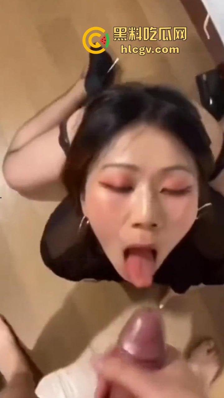 11月硬核全球『口爆』大赏！各国尤物花式游龙伺候，舌尖上的鸡巴让你爽到骨子里！-3