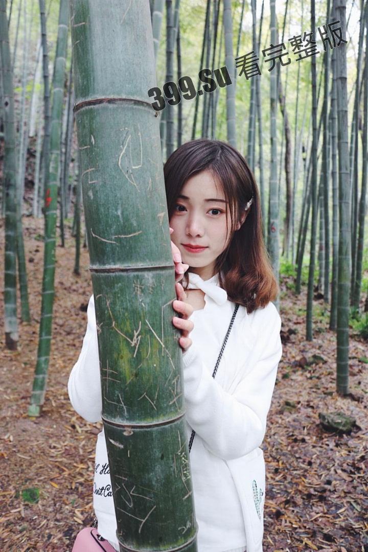 手上有活才有逼操！天津财经大学大二母狗 吴晶晶 跟男友谈恋爱期间被大一摄影学弟开发了 怼脸视频流出-6