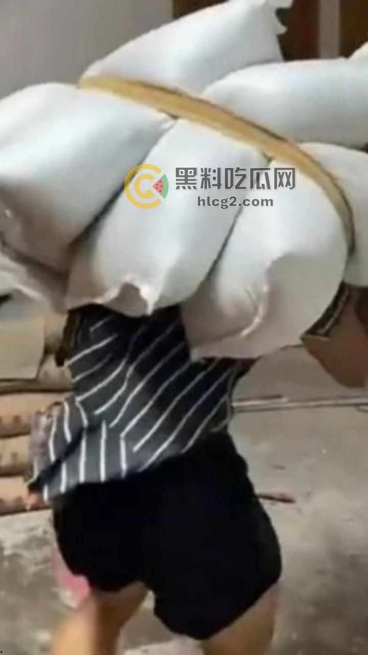 35岁小伙靠扛楼一天赚1000多，短短一年多攒下40万，赚钱秘密曝光！-4