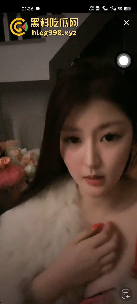 抖音网红【子易Tina】直播闪现自摸啪啪！骚货销号消失，是不是被大哥包养了？-2