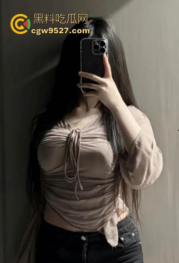 台湾大学大奶学生妹怕【蒋柊】性爱视频曝光,G杯巨乳晃动,口交深喉后入狂干,私下却反差拉满!-3