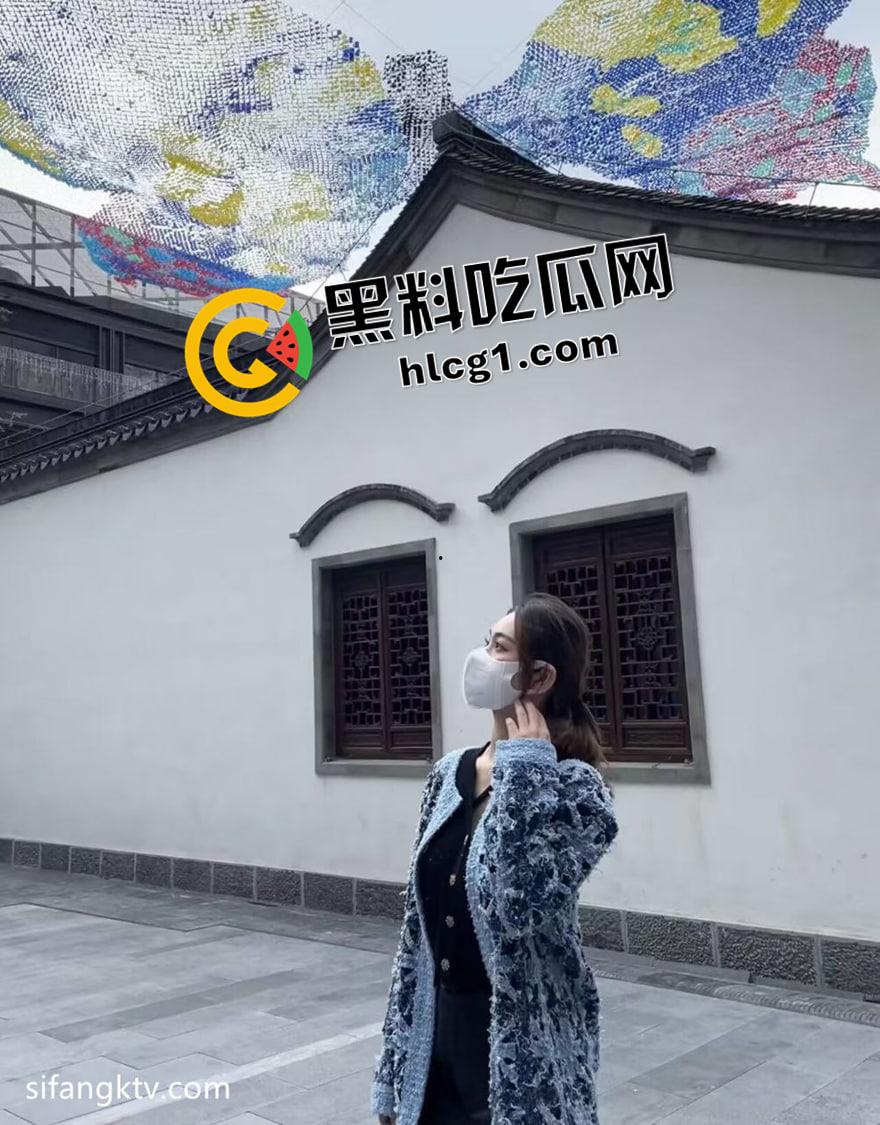 上美高颜值学姐 气质与风骚并存 情人节送花就能打炮 呻吟叫声爽撸 私密偷拍流出-3