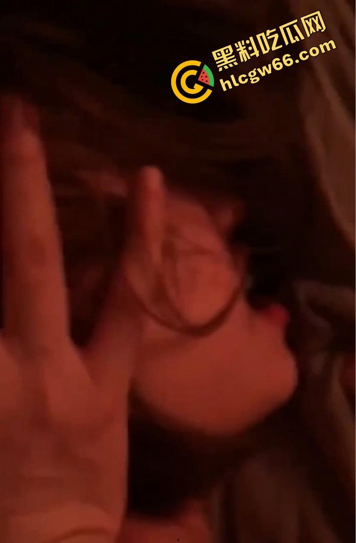 吉林松花湖形象大使大赛冠军【李尚格】惊爆丑闻 台上女神台下母狗，服务金主视频曝光！-10