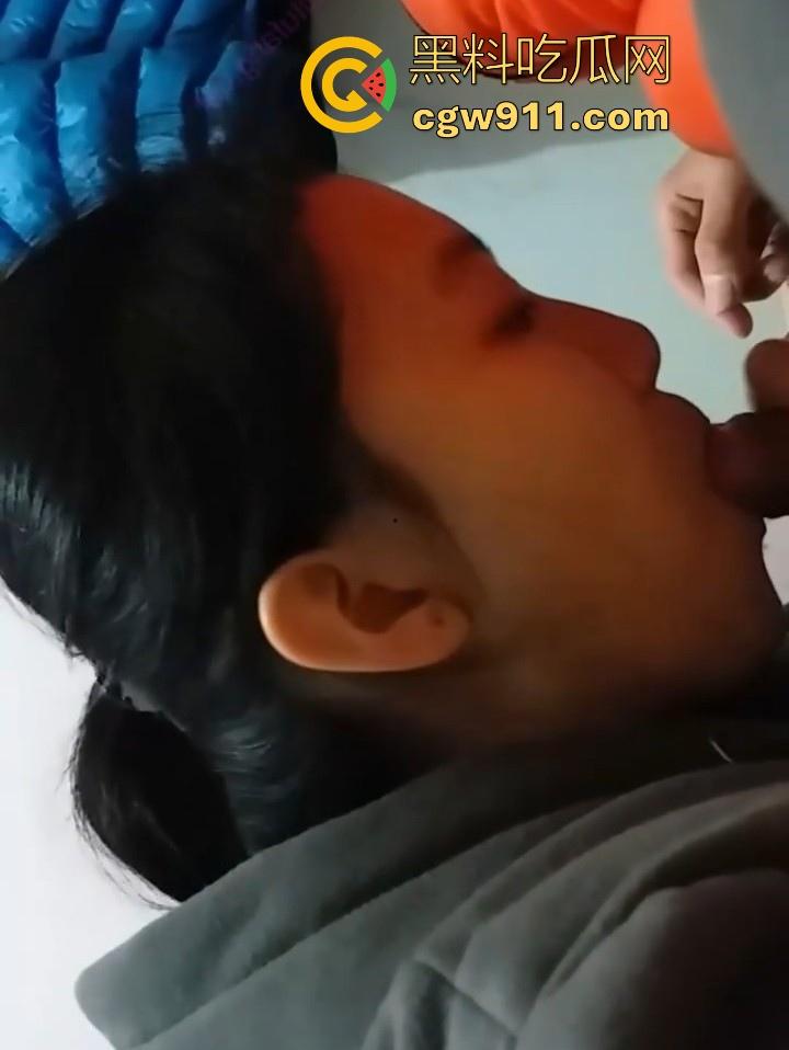 游戏奔现清纯少女,口交后入性爱无套内射,蜜桃翘臀遭全方位疯狂抽插,浓厚精液顺逼流淌!-4