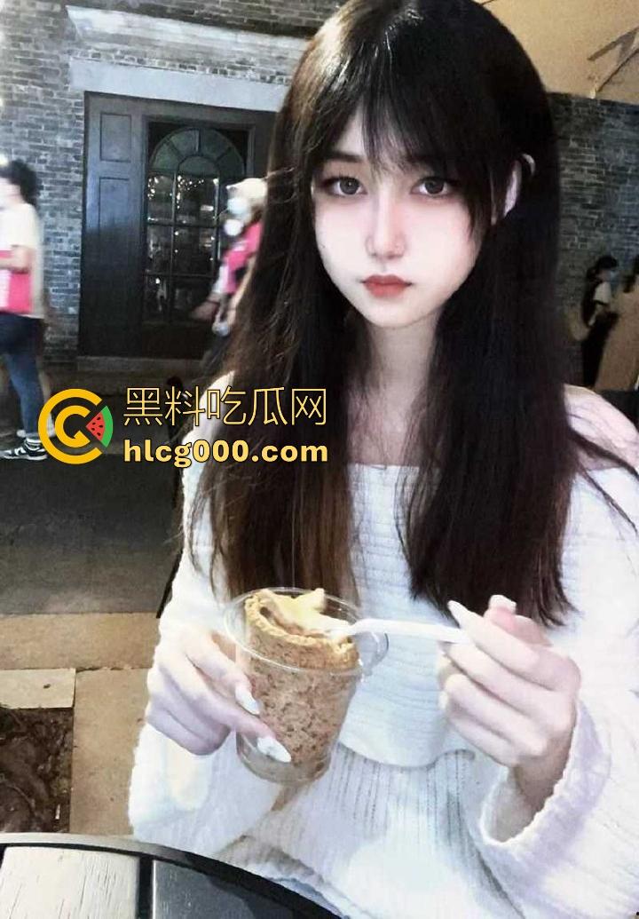 广东职业学院【何诗诗】与男友私密性爱视频曝光，颠覆清纯形象，主动迎合，无套内射极其淫靡！-3