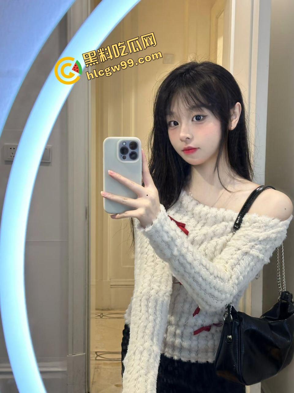 广州骚逼反差婊【张丹】背着男朋友带绿帽偷情帅哥，边操边喊不要射里面！最后内射白浆直喷！独家曝光流出-2